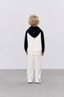 هودي أوف وايت و أسود للأطفال