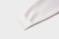 طقم أوف وايت للجنسين