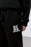 بنطال أسود للأطفال