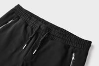 بنطال أسود رجالي