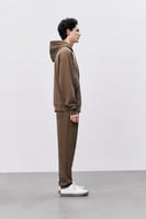 بنطال بني رجالي