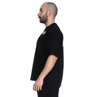 تيشيرت بشعار سيلين من الخلف للجنسين (اسود)