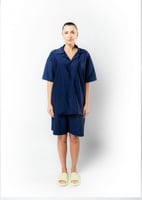 قميص واسع وبأكمام قصيرة للجنسين ازرق غامق