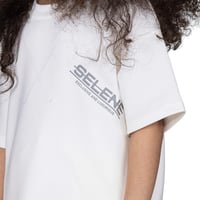 تيشيرت بشعار سيلين من الأمام للأطفال (اوف وايت)