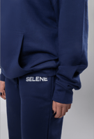 بنطلون بفتحة صغيرة من الأسفل أزرق داكن