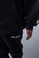 بنطلون بفتحة صغيرة من الأسفل للأطفال أسود