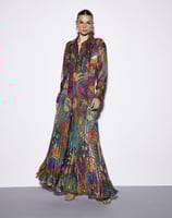 فستان ملون بتطريز يدوي