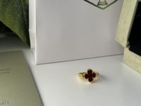 خاتم فان كليف عنابي وجهين