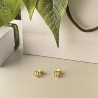 حلق فان كليف ذهبي مني