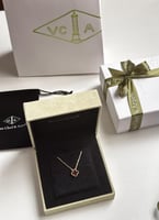 سلسال فان كليف عنابي مني