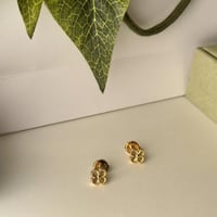 حلق فان كليف ذهبي مني