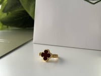 خاتم فان كليف عنابي وجهين