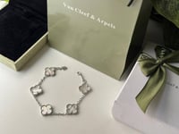 اسوارة فان كليف ابيض فضي