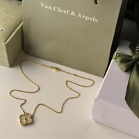 سلسال فان كليف ابيض فص ماستر