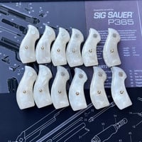 مقابض سميث شبيه العاج شعار فضي