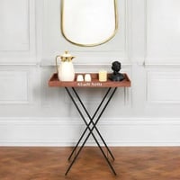 ستاند تقديم مزين بعبارة ( زارتنا البركة ) بني