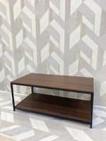 طاوله مفرد لون عسلي 110X60