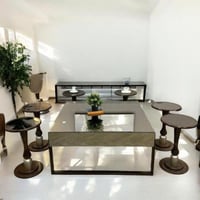 طقم طاولات ضيافة 7 قطع خشب وبسطح قزازي