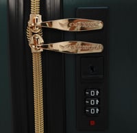 شنط سفر ضد الكسر اطار ألمنيوم ماركة القنصل موديل |...