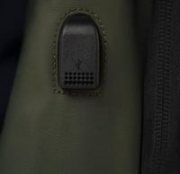 شنطه ظهر مقاومة للماء مناسبة للسفر والرحلات الطويل...