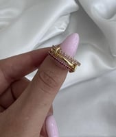 خاتم Infinite ذهبي وردي