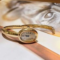 ساعة Loop ذهبي