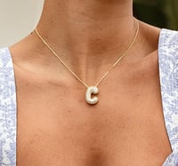 سلسلة الحروف ذهبي