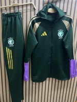 طقم جاكت المنتخب السعودي مع بنطلون 2026