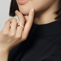 خاتم بي العريض السادة بخيارات لون الذهب