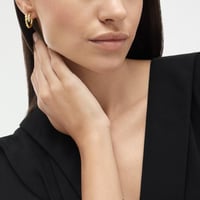 حلق سيربنتي فايبر بألماس وخيارات لون الذهب