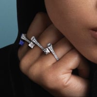 خاتم كليو النحيف بألماس كامل وخيارات لون الذهب