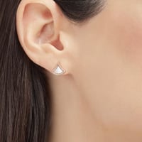 حلق ديفاز دريم بألماس وخيارات الحجر ولون الذهب