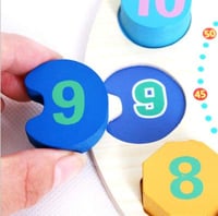 الساعة التعليمية الخشبية لتنمية المهارات