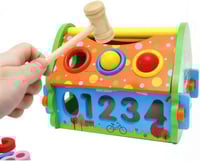 كوخ الأرقام التفاعلي الخشبي