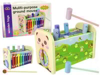 لعبة المطرقة مع بيانو خشبي