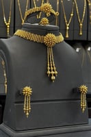 طقم ذهب نظام طوق