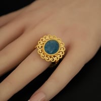 طقم مزين بسبائك مع المخنق