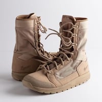 بسطار DANNER لون بيج