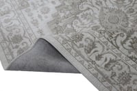 سجاد لازارا كريم