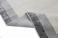 سجاد أطياف كريم - رمادي