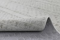 سجاد تولان - سكون رمادي