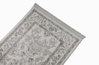 سجاد شهلاء البيج الفاتح