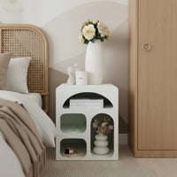 طاولة جانبية وكومودينة بيضاء بتصميم هندسي وتقسيمات...