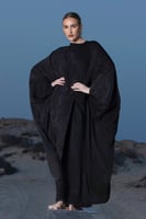 بشت اسود منقوش