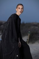 بشت اسود منقوش