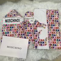 طقم موسكينو