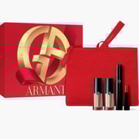 مجموعة مكياج من جورج ارماني