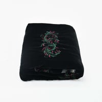 قطيفة شتوي مطرز