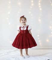 فستان احمر ماروني مع ياقه مطرزه