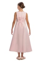 فستان ساده مع طبقه تل مزينه بالورد من ٨ سنوات الى...